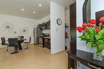 Hotel Condos Perfectly Situated Between The Beach & Tulum Town By Stella Rentals