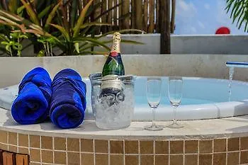 Hotel Condos Perfectly Situated Between The Beach & Tulum Town By Stella Rentals