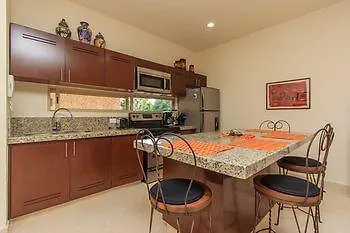 Condos Perfectly Situated Between The Beach & Tulum Town By Stella Rentals Mexiko