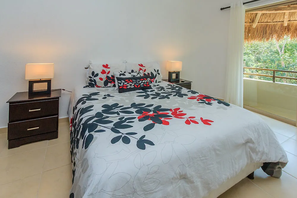 Condos Perfectly Situated Between The Beach & Tulum Town By Stella Rentals Mexiko