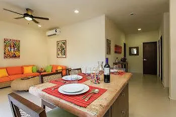 Condos Perfectly Situated Between The Beach & Tulum Town By Stella Rentals 3*,