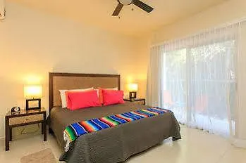 Condos Perfectly Situated Between The Beach & Tulum Town By Stella Rentals 3*,