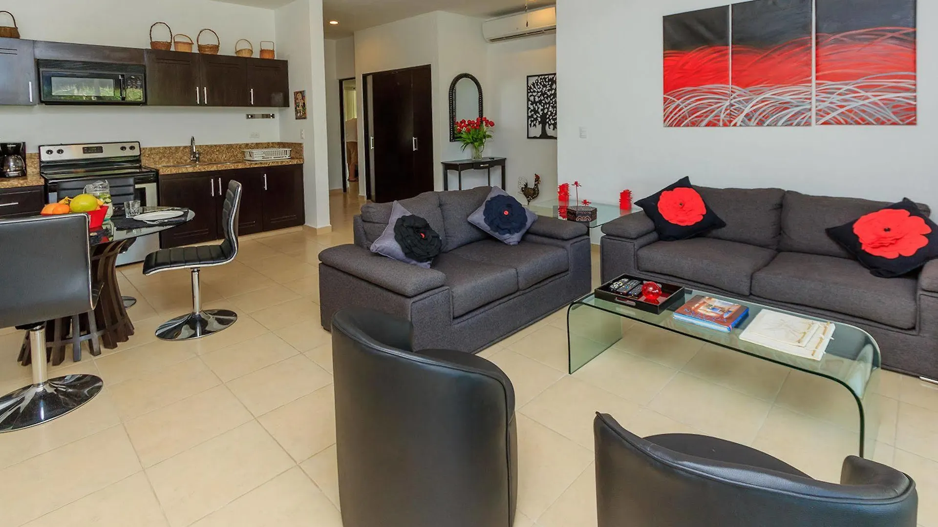 Condos Perfectly Situated Between The Beach & Tulum Town By Stella Rentals 3*,